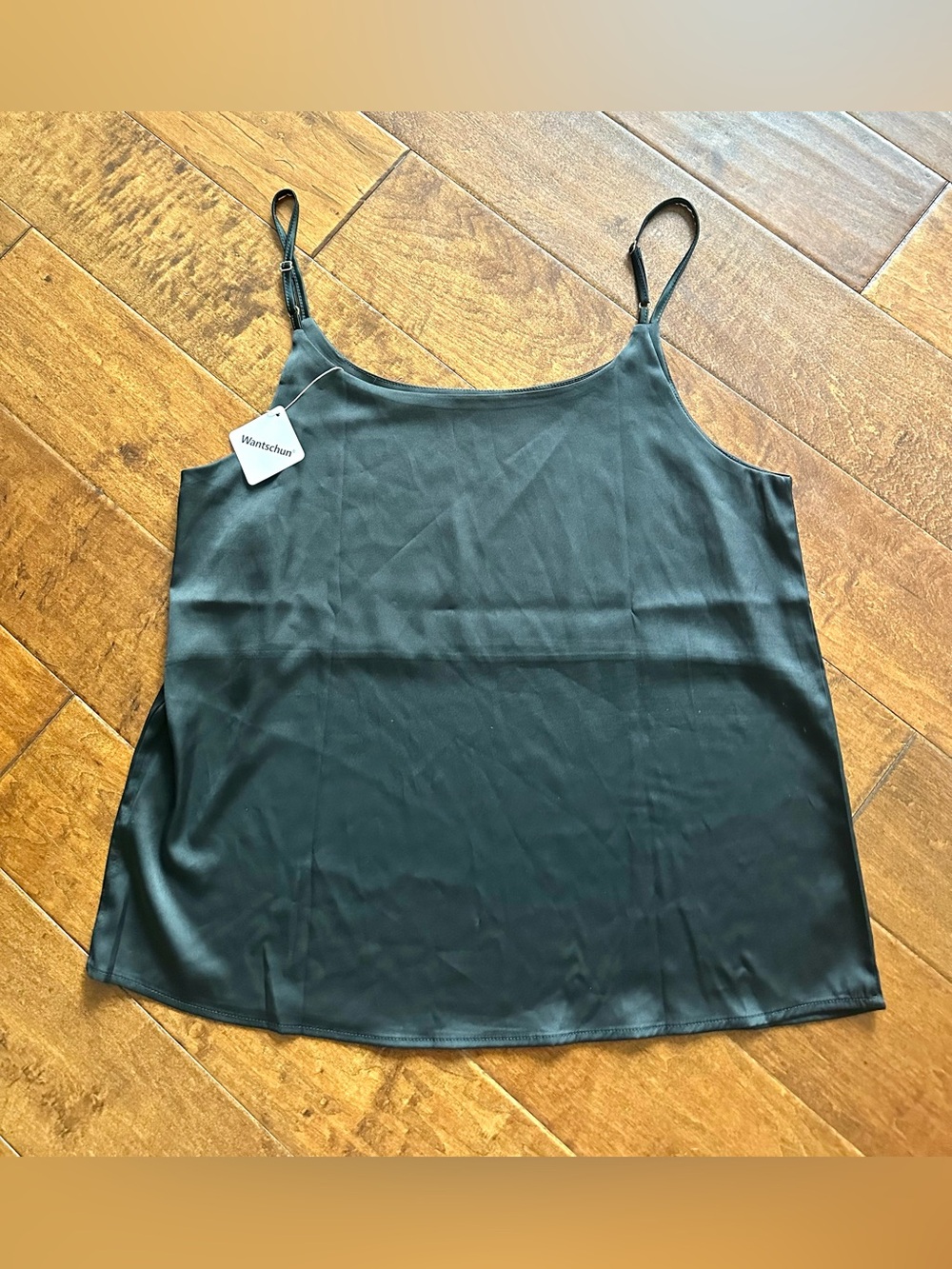 Wantschun Satin Camisole Tank Top Black Adjustable Straps L NWT - Picture 2 of 8